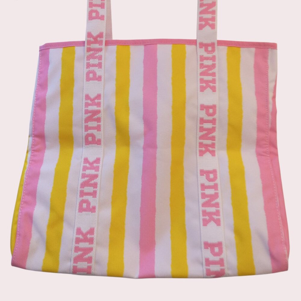 VS PINK SUMMER GLOW BEAUTY TOTE - Picture 3 of 10